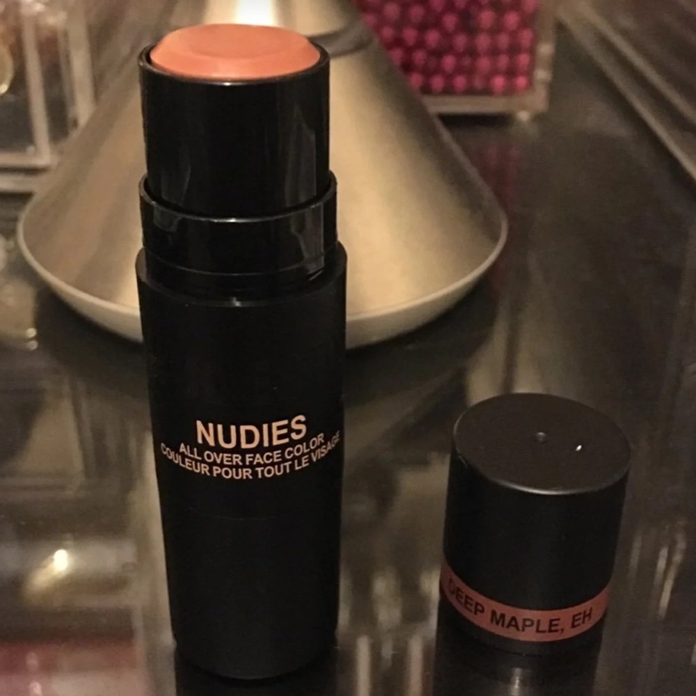 NudeStix